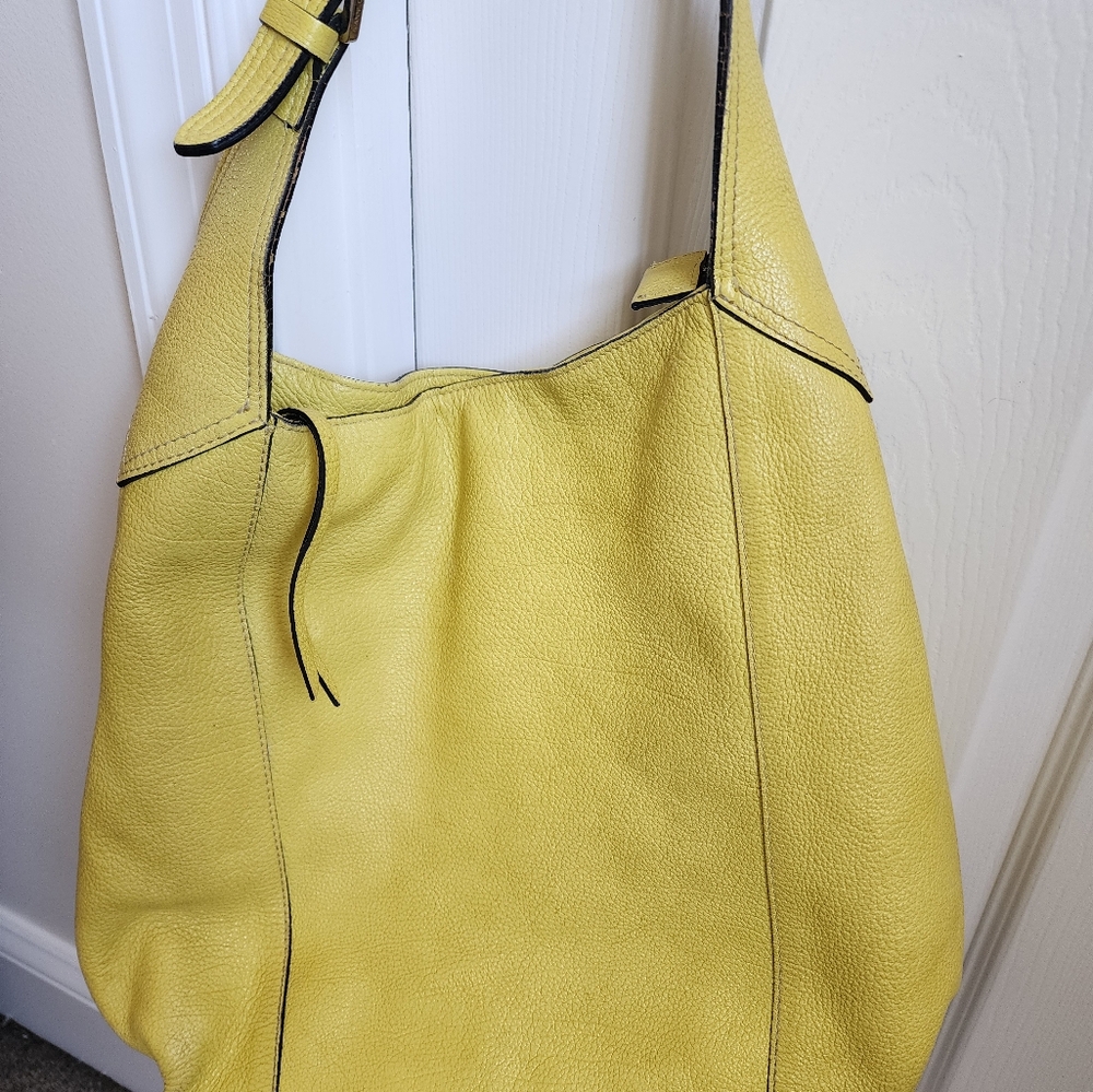 Vintage Gianni Chiarine Yellow Leather Tote Bag  Made In Italy